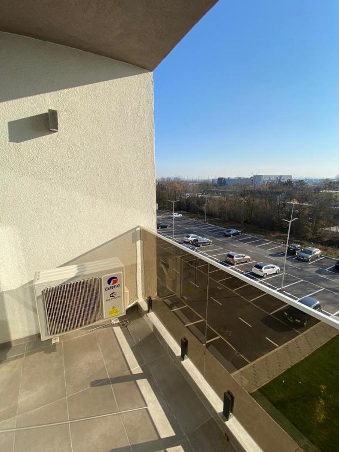 Apartament Cu 2 Camere Oradea Bagian luar foto